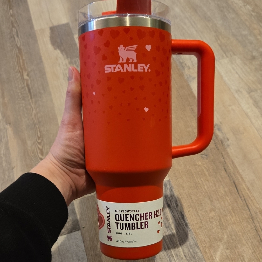 Stanley Ruby Hearts Flowstate Quencher Tumbler - Picture 3 of 11